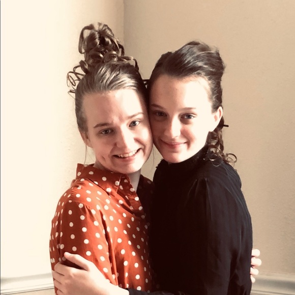 Meet your Posher, Samantha - Picture 2 of 5